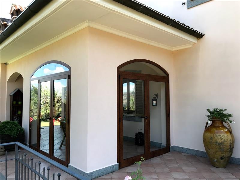 Chiusura veranda in allumnio corten